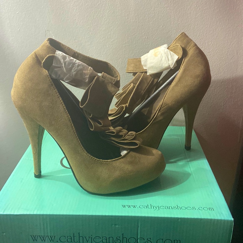 Womens heels